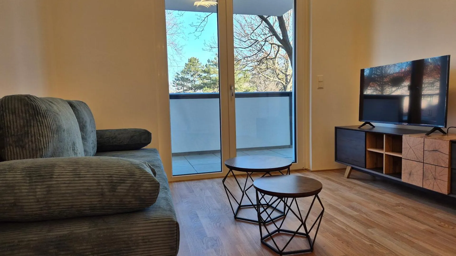Near Lake Stylish Furnished Apartment Vienne Autriche